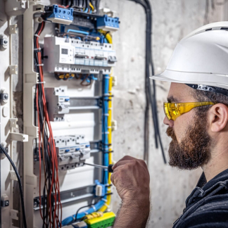 Electrician in Nice: Electrical Troubleshooting in the Alpes-Maritimes