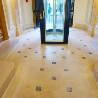 Trouvez votre carreleur de confiance à Nice