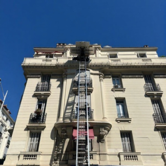 Service de monte-meubles à Nice